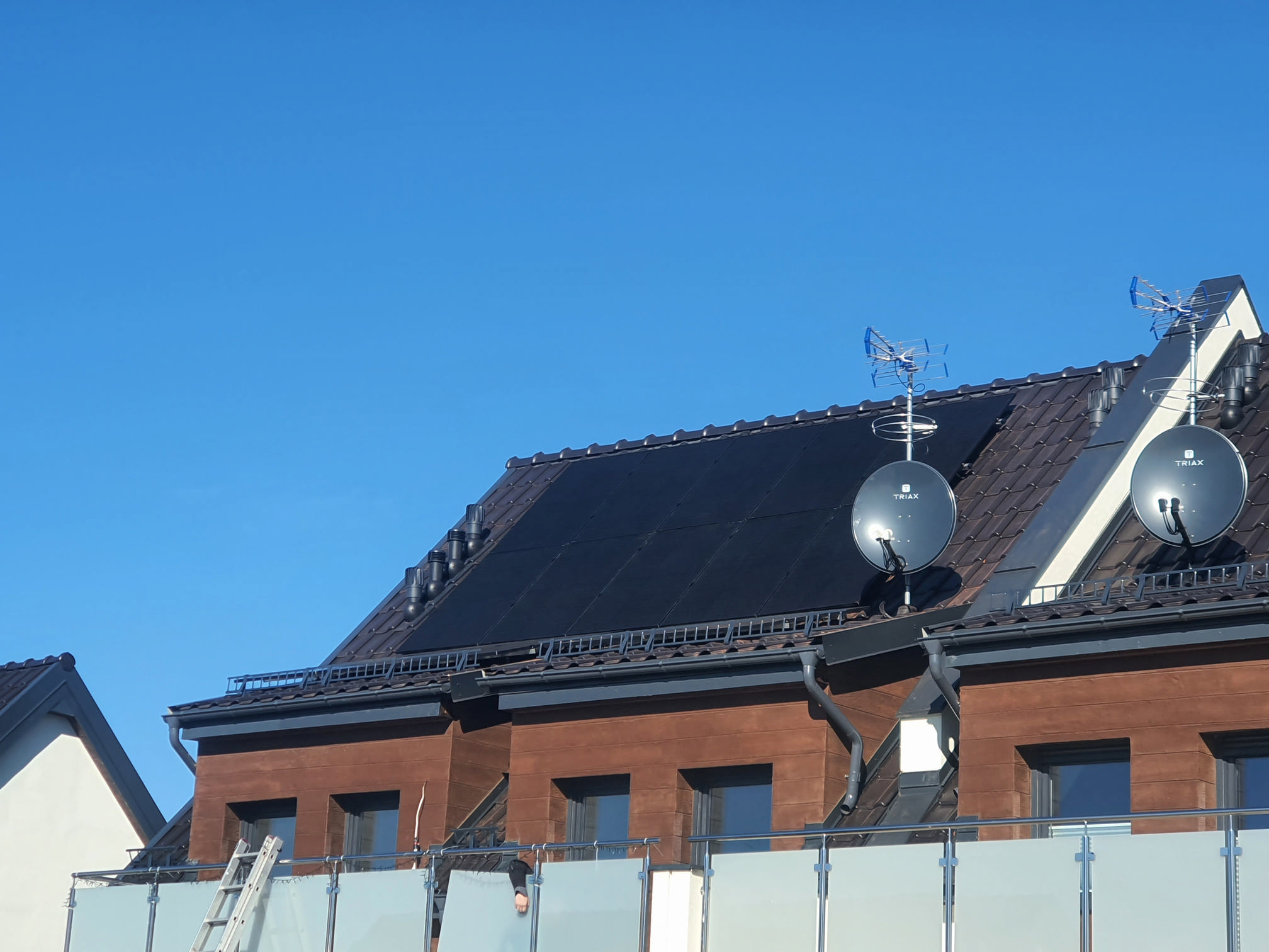 panele fotowoltaiczne na dachu